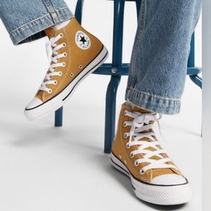 NEW mustard yellow converse with laces
